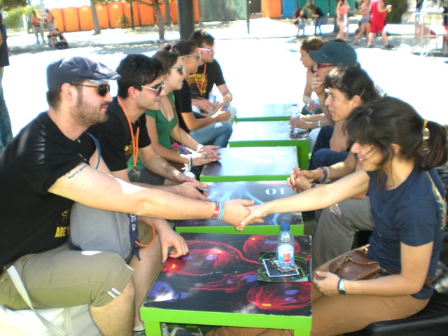 Speed dating with scientists at the IGC stand in Optimus Alive 2012